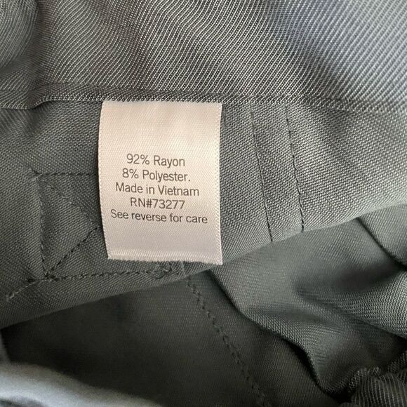 NWOT NINE WEST Shorts Size Medium - Picture 7 of 7